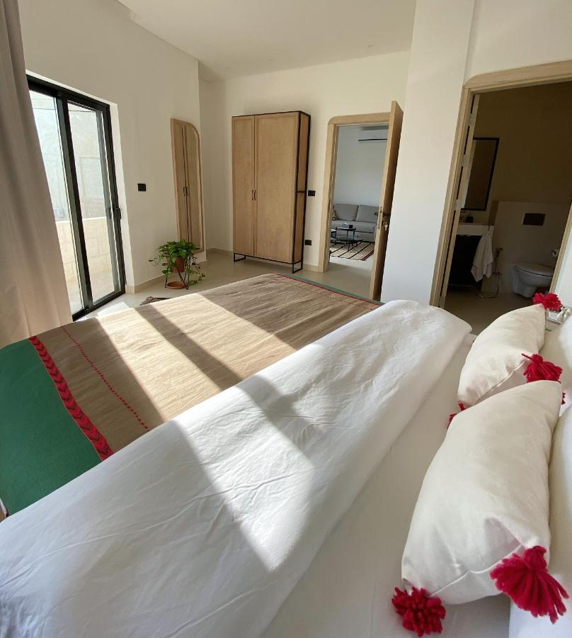 Nu Fifty Two * Amman